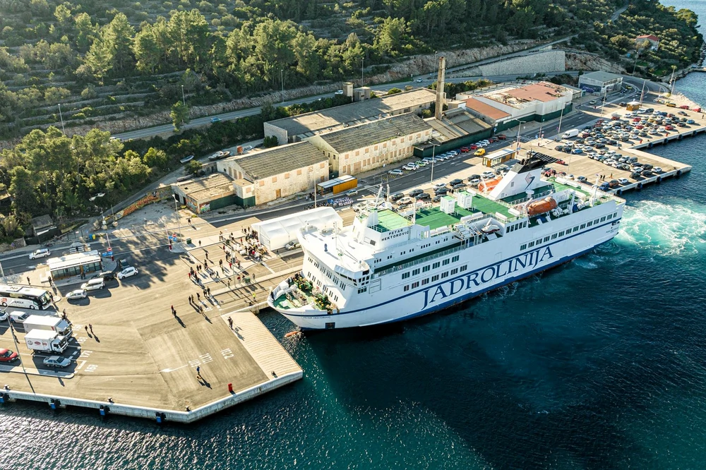Pristaniste Vela Luka
